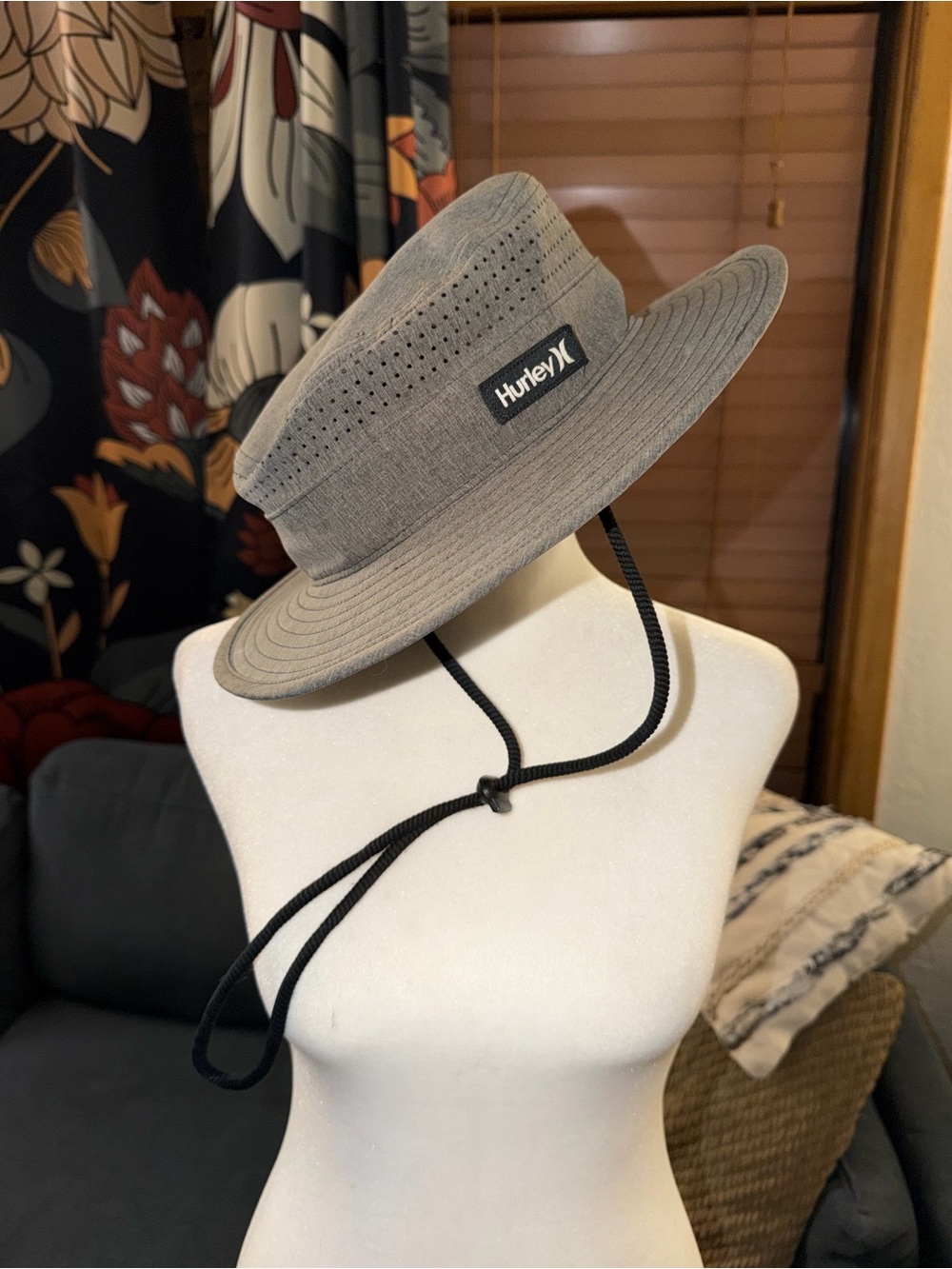 Hurley Men's Gray/Black Solid Pattern Boonie Hat Bucket Style with Chin Strap